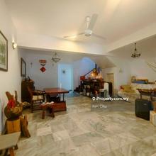 Kitchen extended well maintained unit 