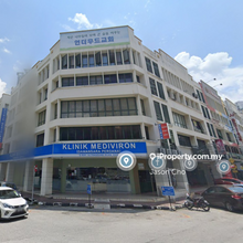 Corner Shoplot For sale