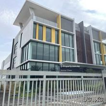 Facing parking Aman Perdana sungai puloh 2.5stysemi d factory freehold