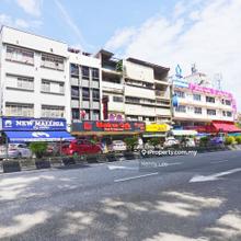 Jalan Sultan Azlan Shah Prime Location