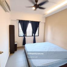 Golf view, short walk to Jaya Groccer, 3 min to Pavilion 2