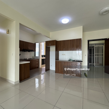 Corner unit km1 west bukit jalil for sale