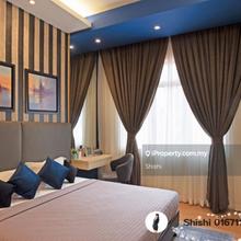 Medini 2bedrooms free shuttle bus for sale