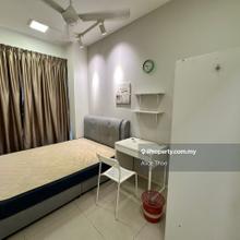 Sqwhere, Medium Room Available Now. MRT linked 