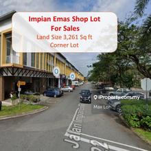 Impian Emas, Double Storey Shop