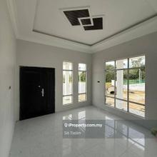 Machang Banglo Comey Di Batu 23 Labok