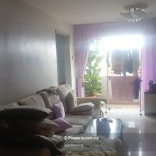 High floor and fully furnished.