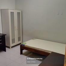 Student accomodation 16rooms 16baths walking distance to Taylor Uni