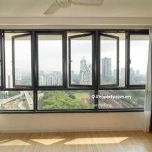Top-Floor Corner Unit / International Living near Schools & Amenities