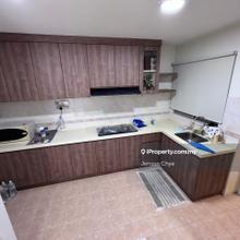 Pangsapuri Merak Apartment Bandar Kinrara Renovated Freehold For Sale