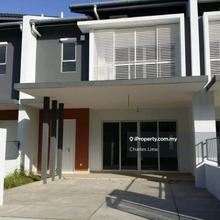 Double storey terrace in chemara hill for sale