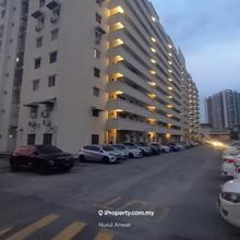 Apartment Desa Putra, Persiaran Bayan Indah (Berhampiran Queensbay)