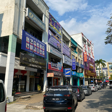 Main Road Prime Area