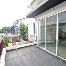 Freehold End Lot 32ft x 72ft Brand New Unit 