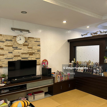 Well renovated with furnished, strategic location