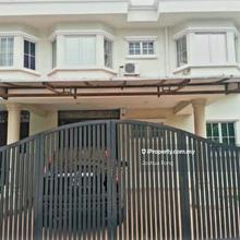 2.5 Story Semi-D House for Sale 