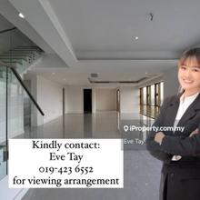 Very Low Density Condo, Perfect for Executive and Family