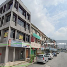 Klang corner shop for rent 