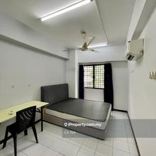 Medium Room Fully Furnished With Aircon High Speed Wifi
