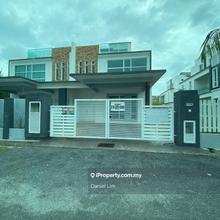 Modern Club House area 3 Storey House Klebang Utama nr Kota  Limbongan
