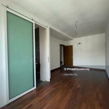 3 Storey Superlink House in Petaling Jaya 