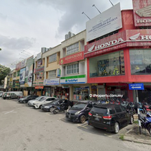 Facing Main Road Shop Lot Limited Unit