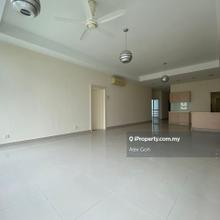 Corner Unit For Sale, 3 Bed, Good Condition, Mid Floor, Bright Unit