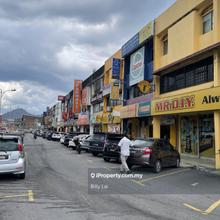 3 Storey Shop To Let @ Sri Gombak, Taman Sri Gombak To Let