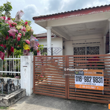 Seri teruntum 1 story cornerlot house