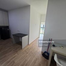 Fully Furnished Studio MRT 2 Bedroom