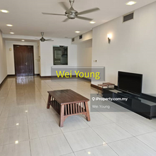 Quiet View facing the landscaped tree tops