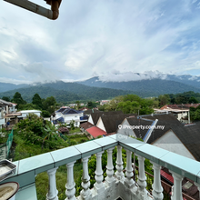 Nice semi detached house with a good view