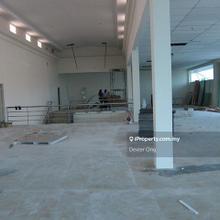 Puchong Jaya Commercial Building with land for Rent , Facing Mainroad
