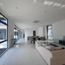 Horizon Hills @ The Hills partial furnished bungalow for rent