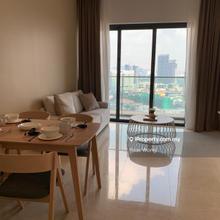 Very Cheap! No Airbnb! Next to Lalaport Transit Hub Windy Unblocked