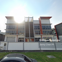 Brand New 3 Storey Factory Semi D with lift @ Puchong Perdana To Rent