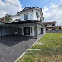 Corner house with Fully renovated, Land Facing east