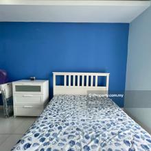 Free 1 carpark , Condominium for Rent
