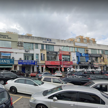 Kuchai entrepreneurs park shop office facing mainroad