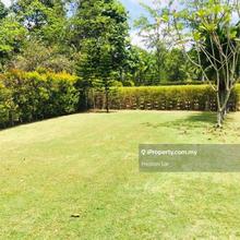 Noble Park, Corner Bungalow with Pool ( Land  10,071 sq ft )