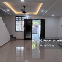 Reno 2 tingkat 4 bilik Puncak Alam