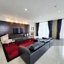 8 Gurney -fully renovated seaview