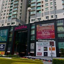 Strategically located retail shop available for rent