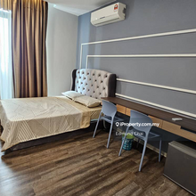 Move-In Ready Studio @ Hk Square High Floor with Balcony!