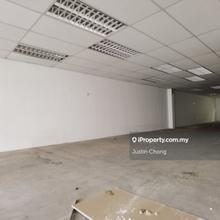 Shop-office for Rent