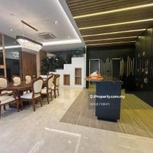 Fully Renovated 3 Sty Semi D House Jacaranda Garden Residence For Rent