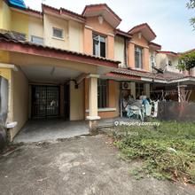 Basic Unit 2 Stry Terraced for sale @Saujana Damansara