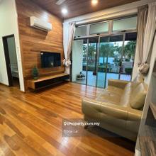 Molek Pine 3 ground floor good condition unit with balcony for sale