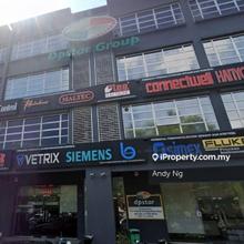 4 storey shop with basement