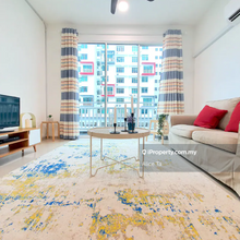 Free 70% Furnished, Ready move in, High cash back, Beside Uni & Mall